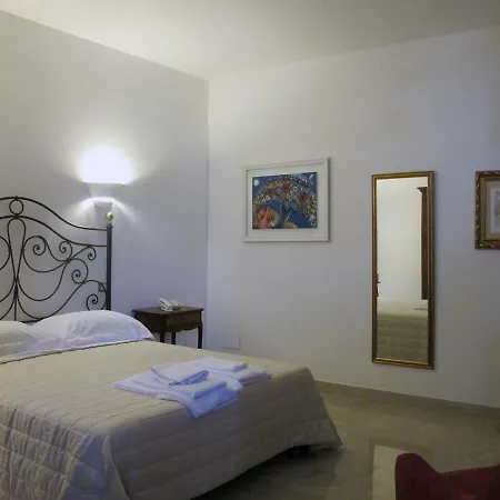 Hotel Leuzzi